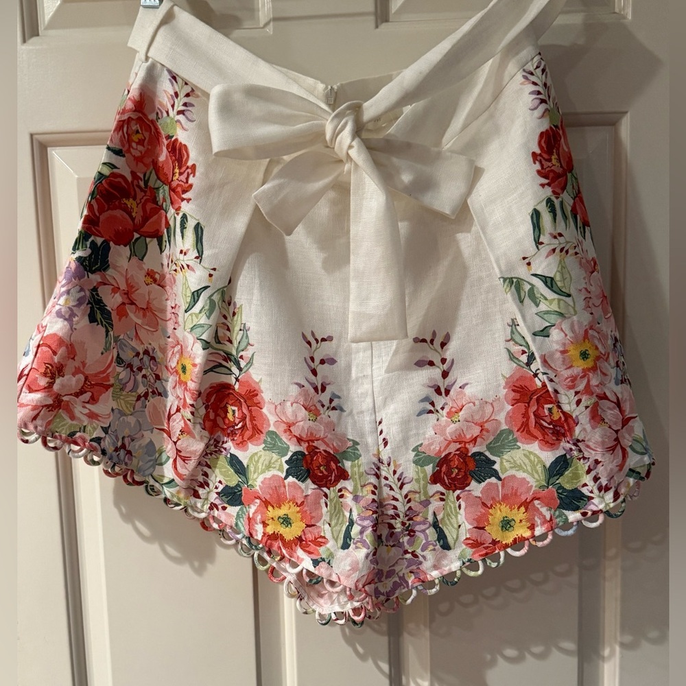 Zimmermann White Floral Shorts with belt and scalloped detail - Picture 15 of 15